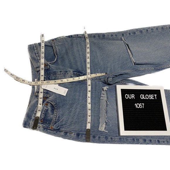 TOPSHOP, Mid rise, Loose Fit, Straight, Ripped DAD's Jeans, NWT - Picture 3 of 5